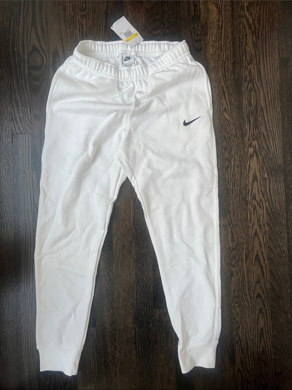 NWT NEW Nike Club Men’s Training Joggers Jogger Sweatpants White with Swoosh | S